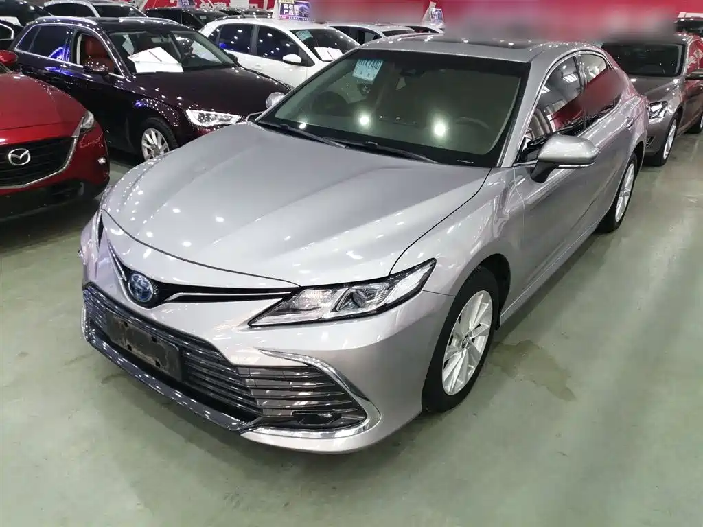 Toyota Camry 2021