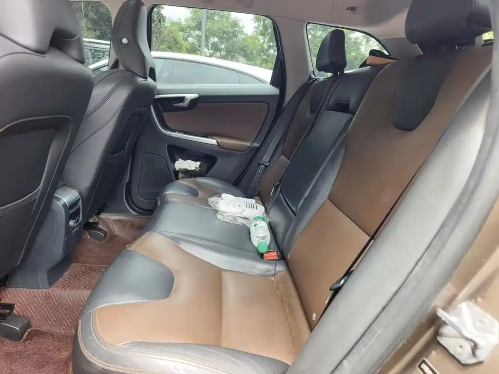 Volvo XC60 — миниатюра 15