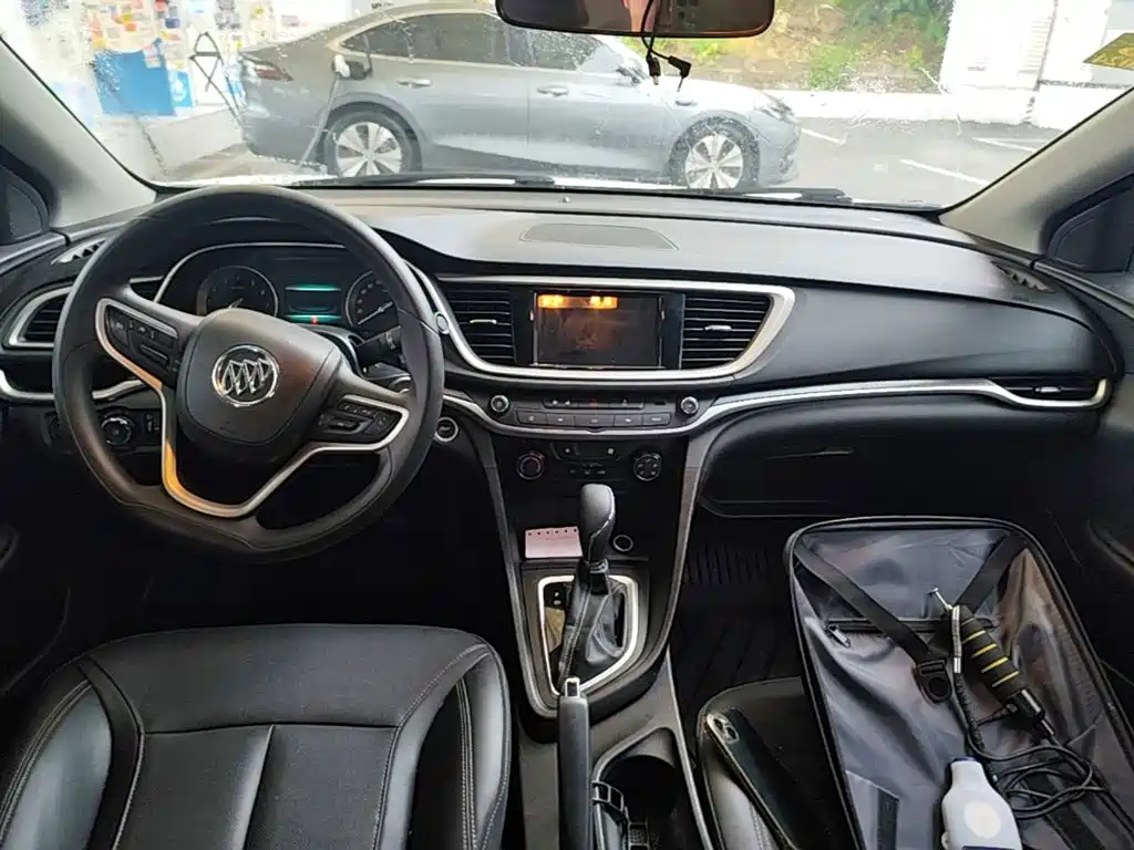Buick Excelle — миниатюра 10
