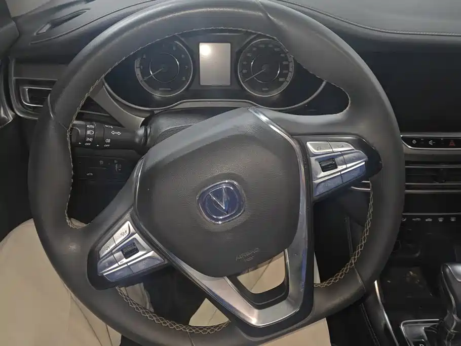Changan Eado — миниатюра 15