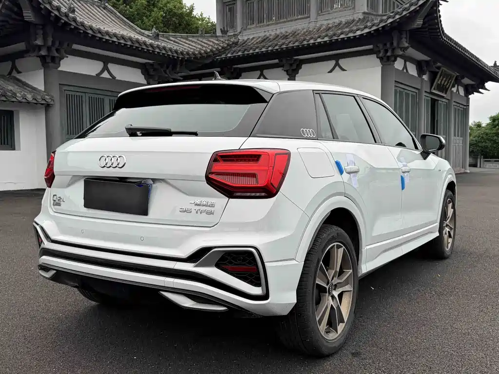 Audi Q2L — миниатюра 6