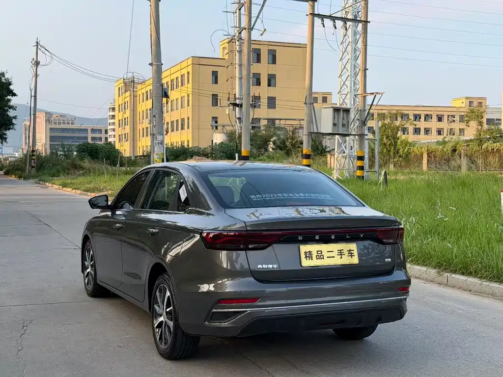 Geely Emgrand — миниатюра 9