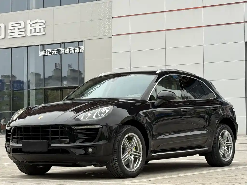 Porsche Macan 2015