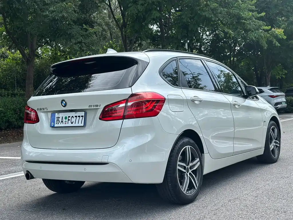 BMW 2 Series Active Tourer — миниатюра 18