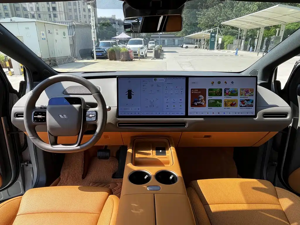 Li Auto Идеальный I8 — миниатюра 10