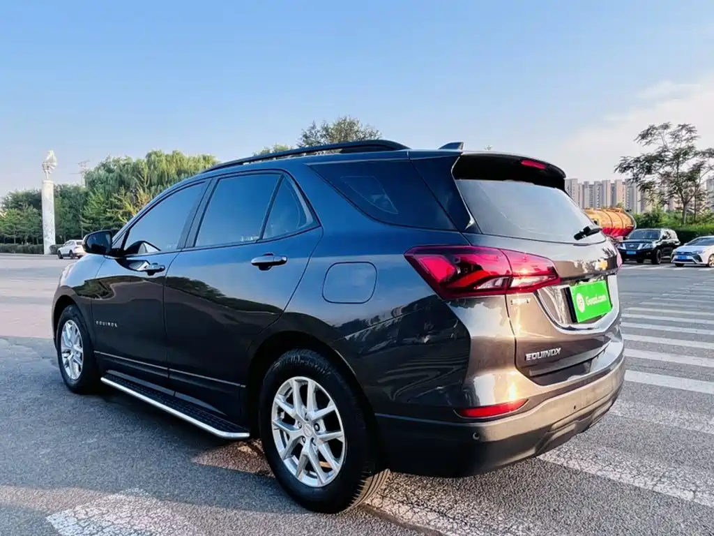Chevrolet Equinox — миниатюра 19
