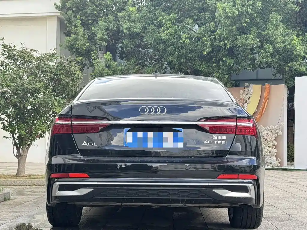 Audi A6L 2024 40 TFSI Luxury