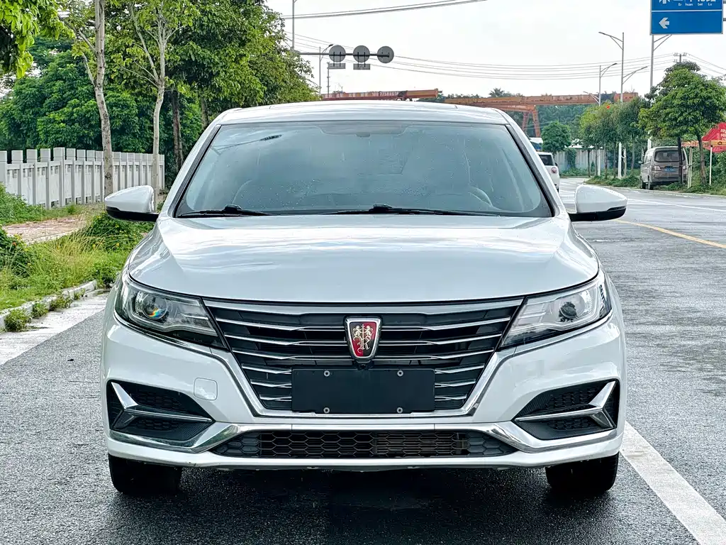 Roewe i6 Classic — миниатюра 4
