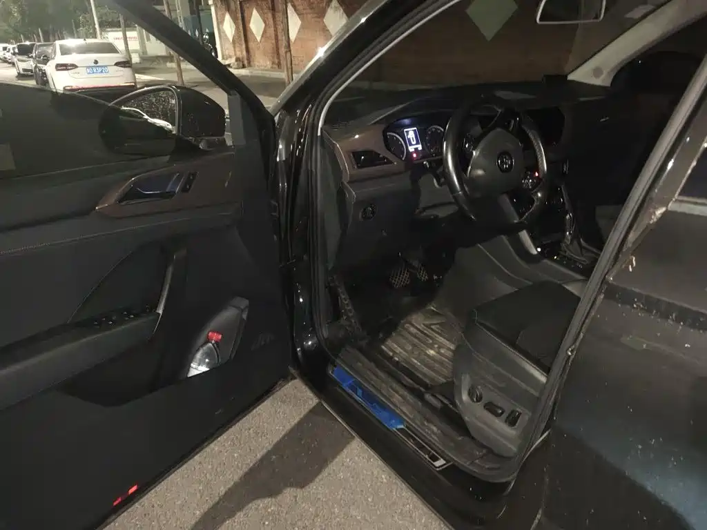 Volkswagen Tharu — миниатюра 12