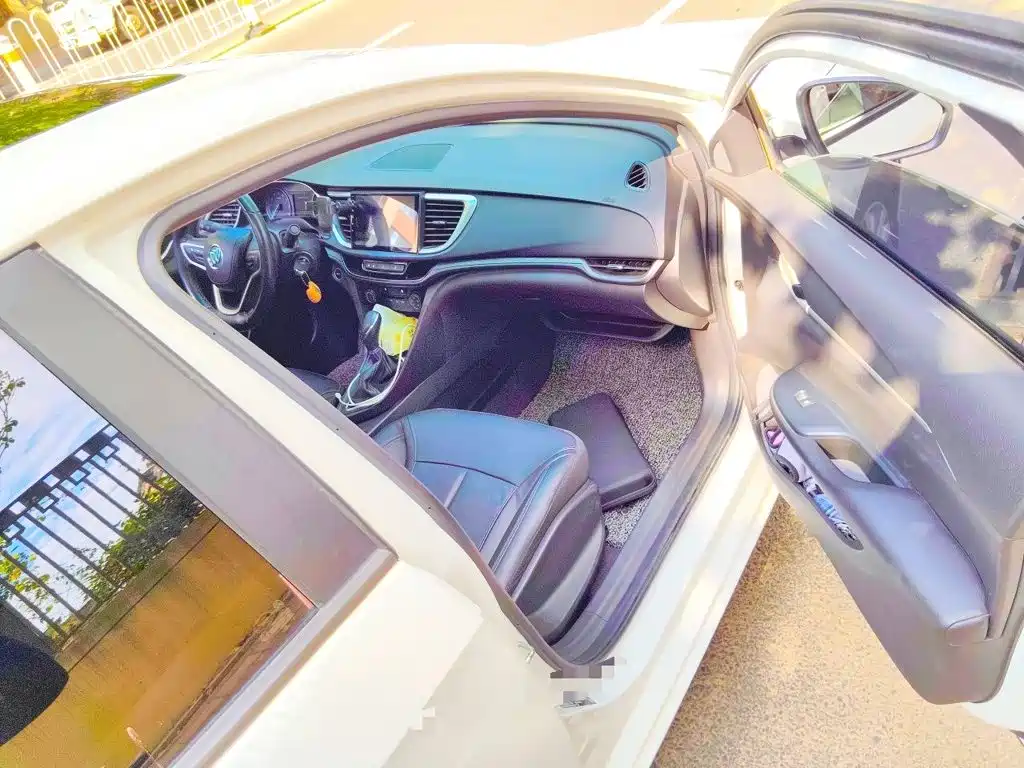 Buick Excelle — миниатюра 19