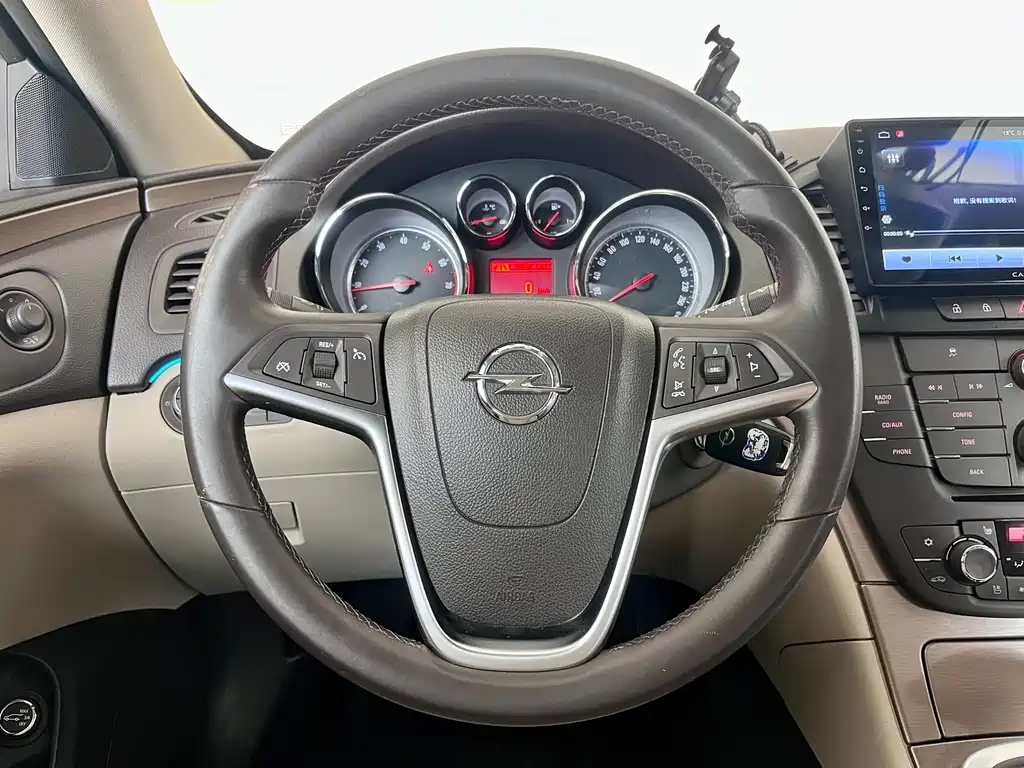 Opel Insignia — миниатюра 7