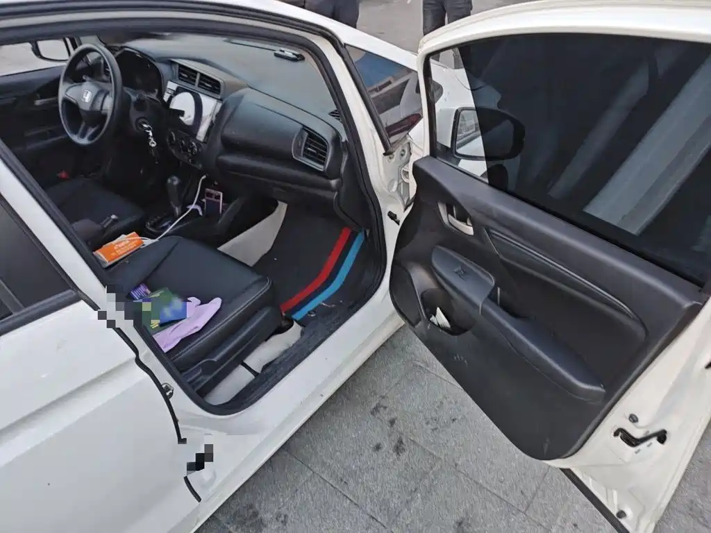 Honda Fit — миниатюра 18