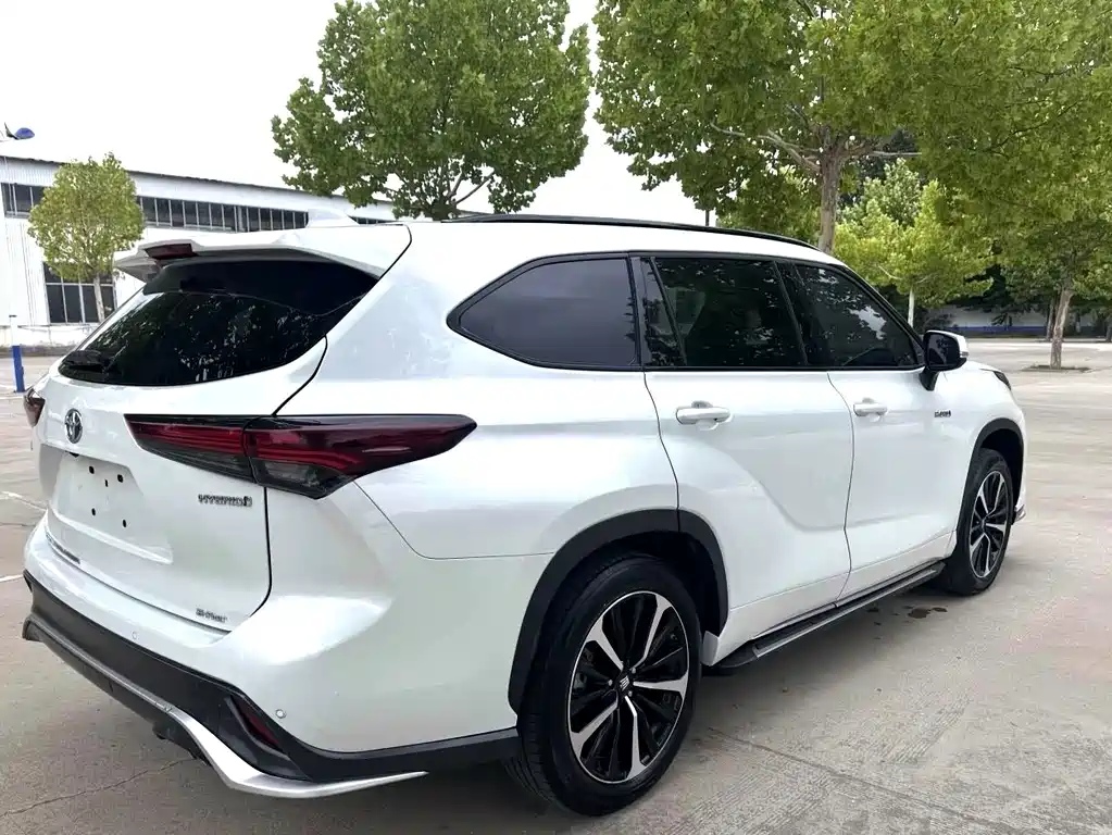 Toyota Crown Kluger 2022 2.5L HEV Luxury
