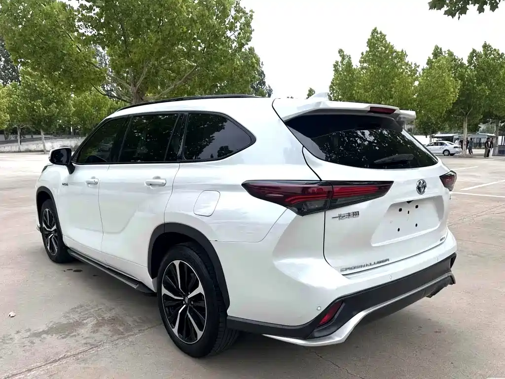 Toyota Crown Kluger 2022 2.5L HEV Luxury