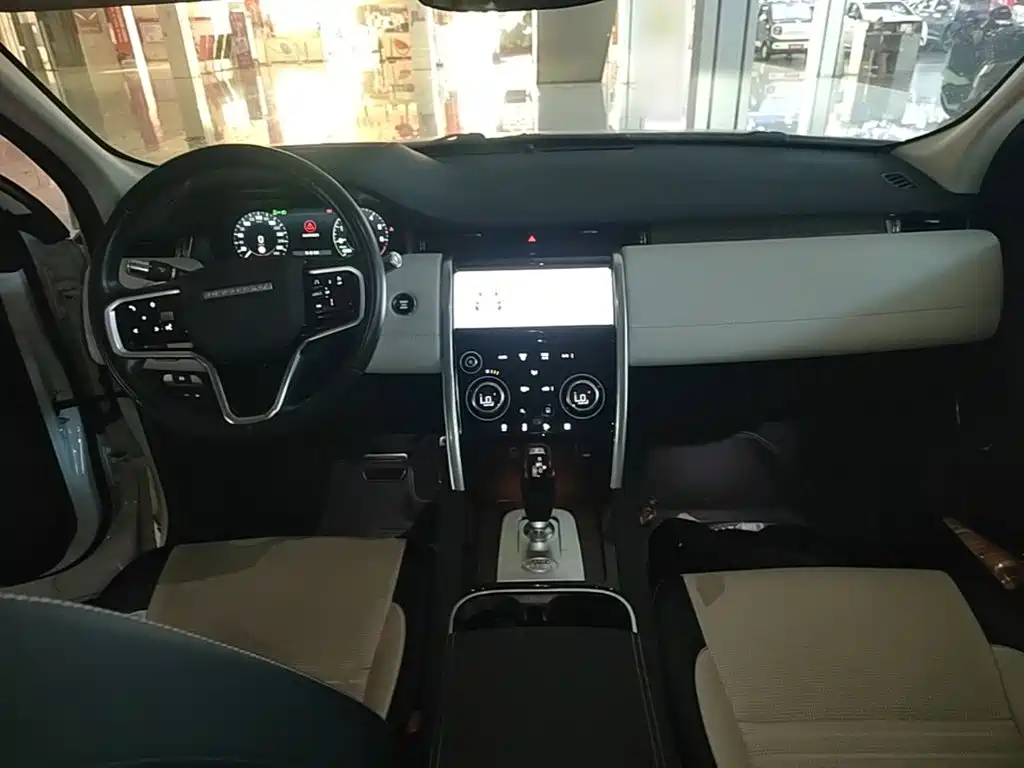 Land Rover Discovery Sport Hybrid — миниатюра 10