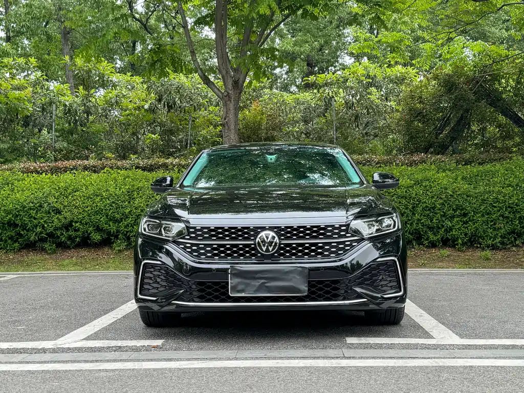 Volkswagen Passat 2022