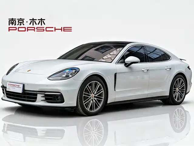 2017 Porsche Panamera
