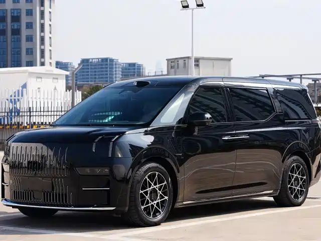 ZEEKR EXTREME KRYPTON 009 2024