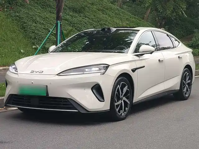 BYD Seal 07