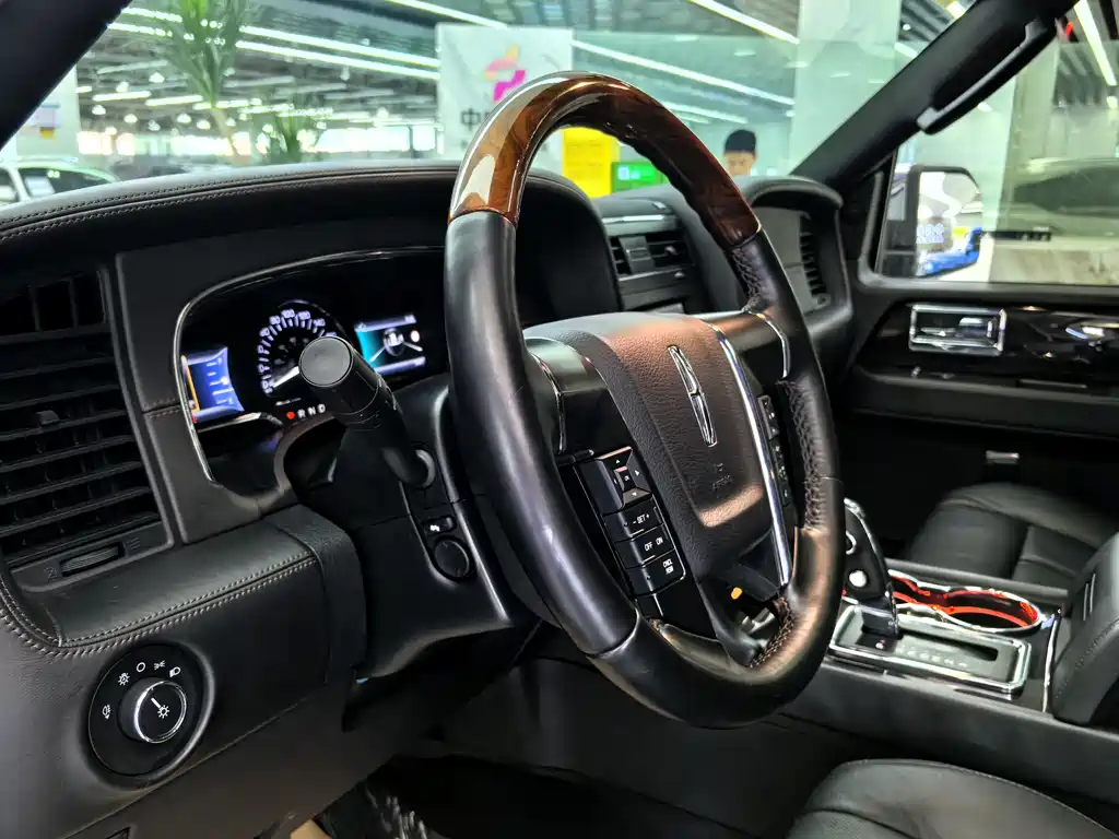 Lincoln Navigator 2016 3.5T AWD