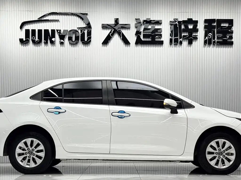 Toyota Corolla — миниатюра 8