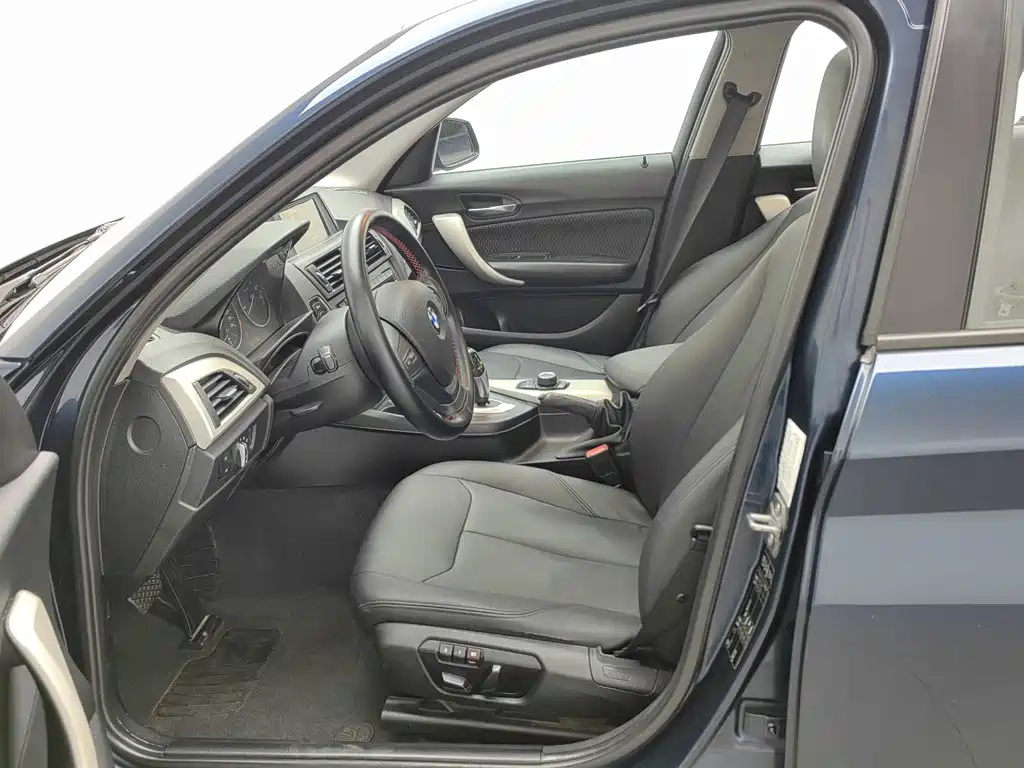 BMW 1 Series (Import) — миниатюра 10