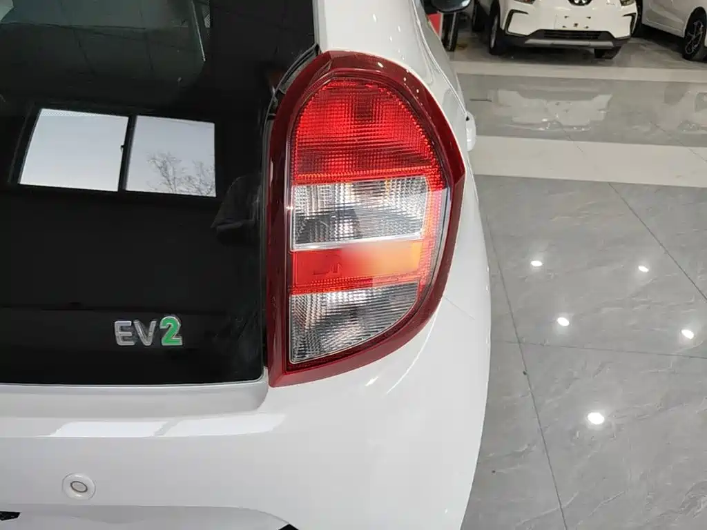 JMEV Yizhi EV2 — миниатюра 8