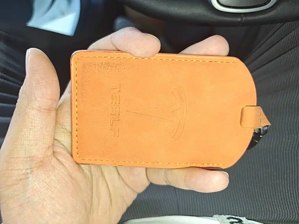 Tesla Model 3 — миниатюра 9