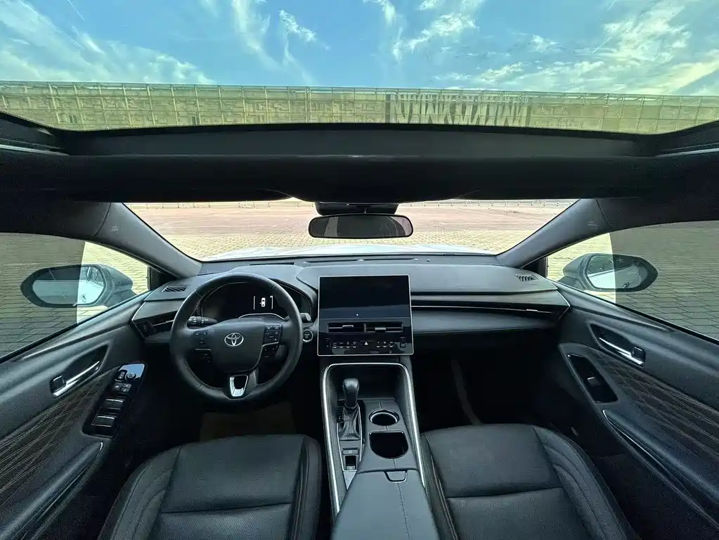 Toyota Avalon 2024 2.0L Luxury