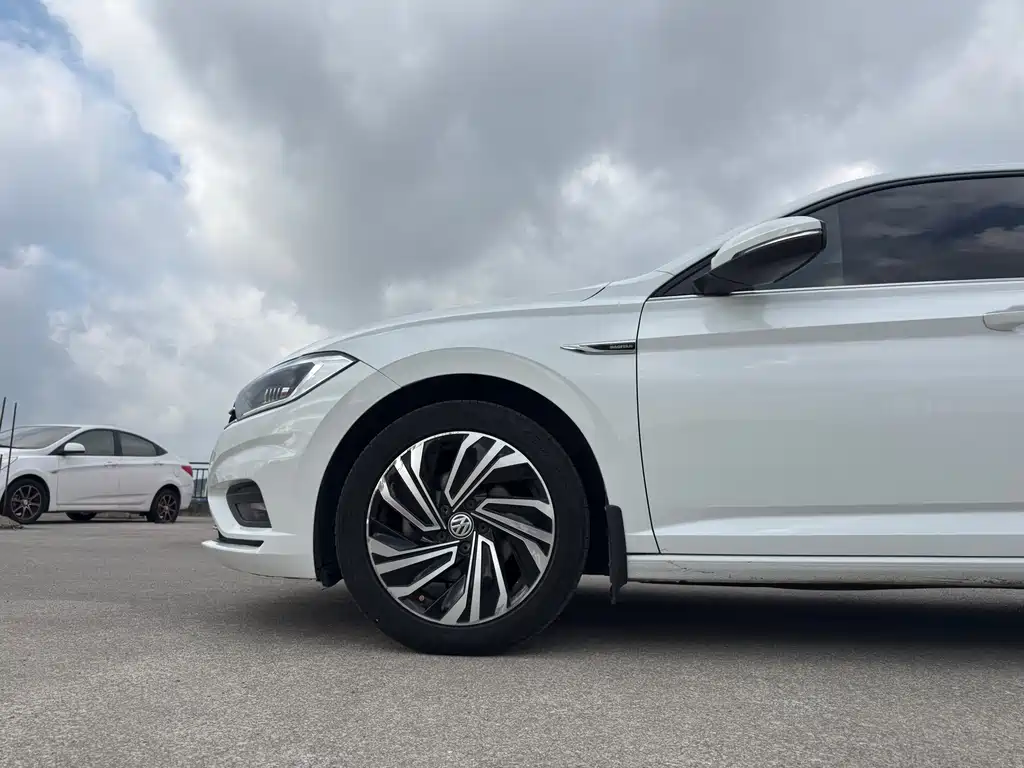 Volkswagen Sagitar — миниатюра 12