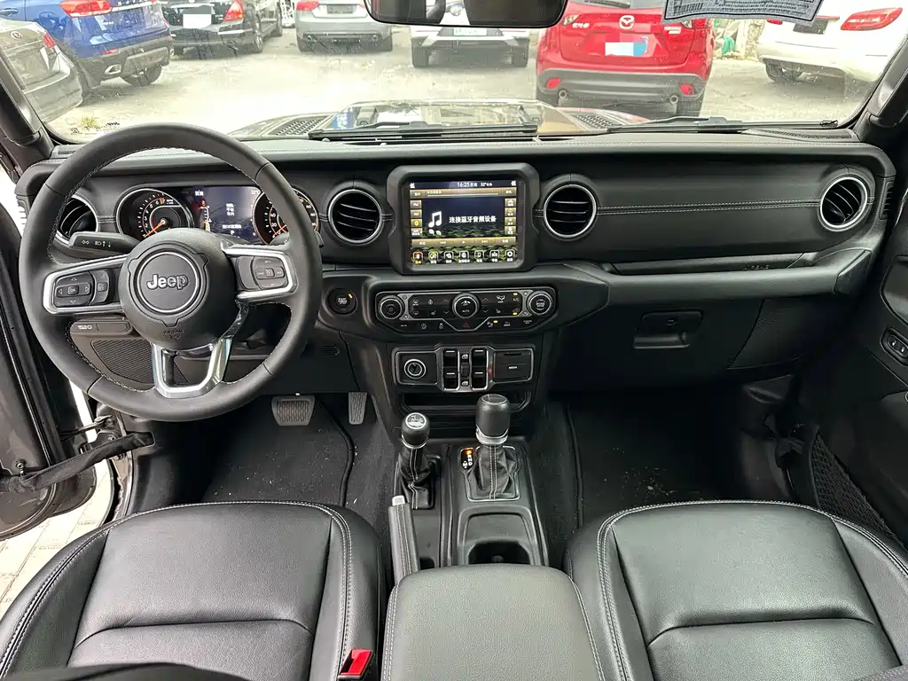 Jeep Gladiator — миниатюра 6