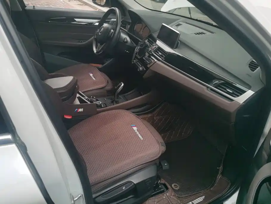 BMW X1 — миниатюра 8