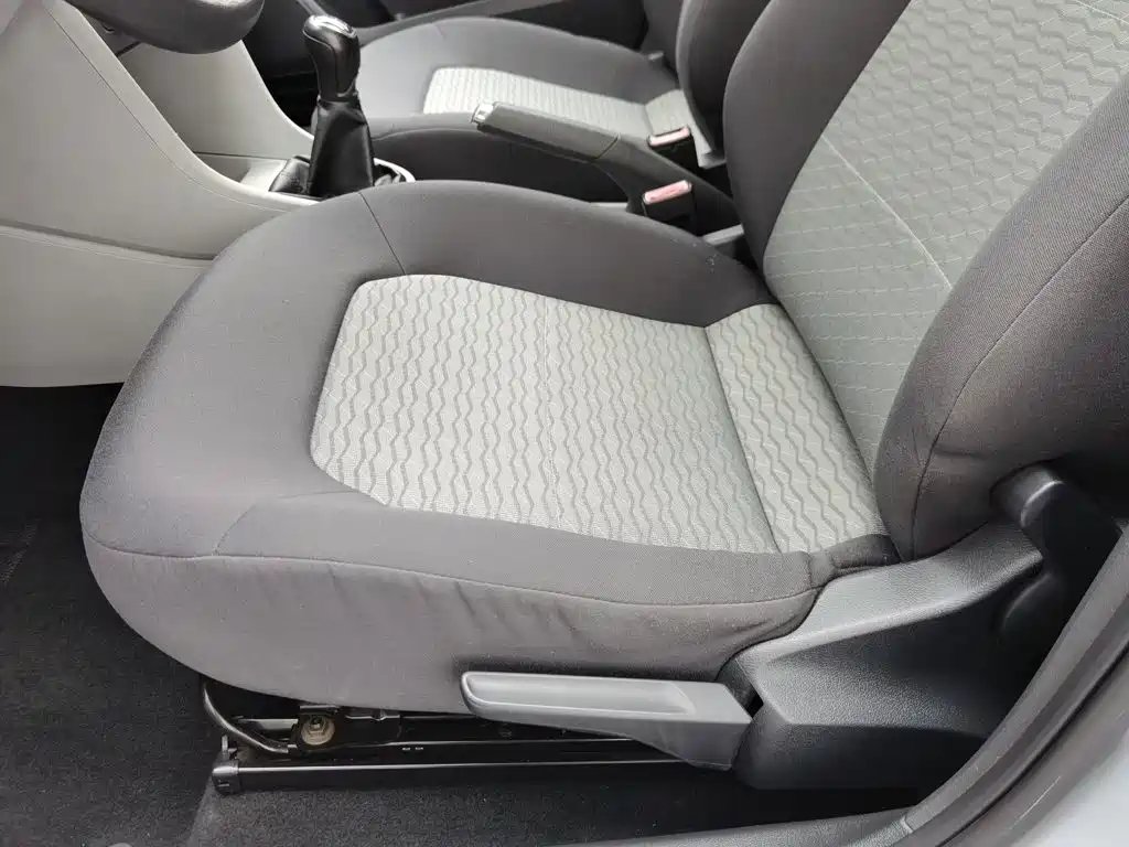 Skoda Rapid — миниатюра 20