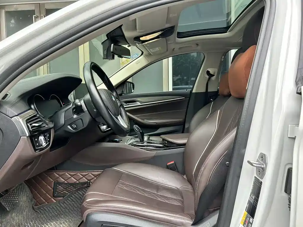 BMW 5 SERIES NEW ENERGY