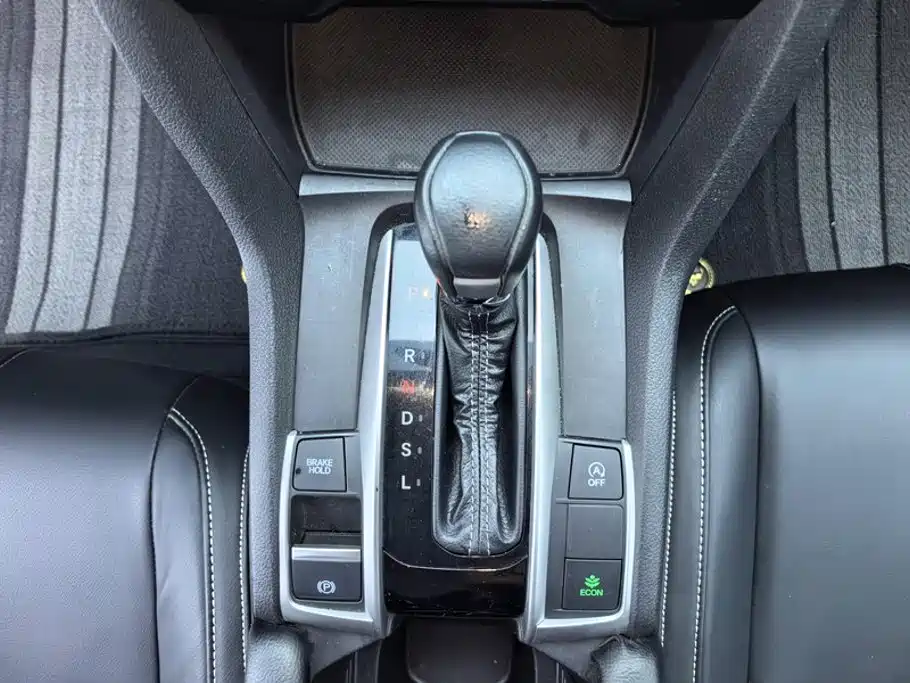 Honda Civic — миниатюра 16
