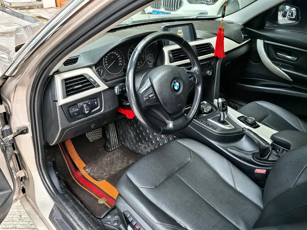 BMW 3 Series — миниатюра 11