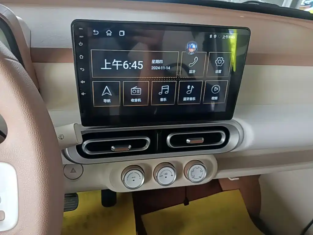 Wuling MINIEV — миниатюра 13