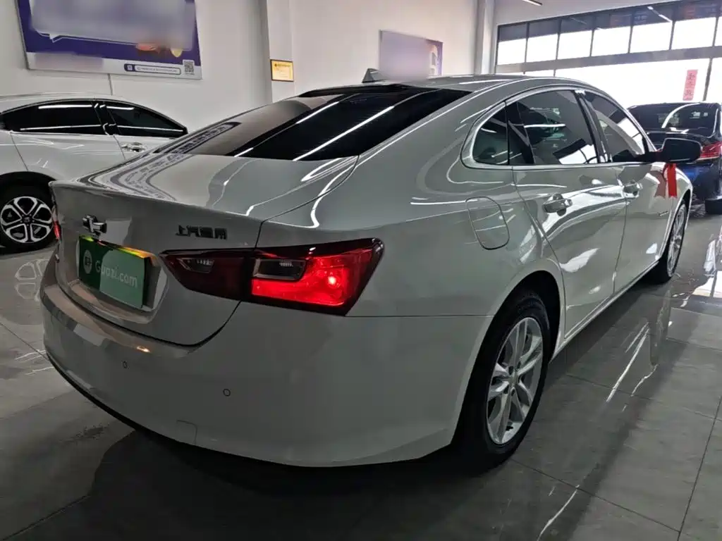 Chevrolet Malibu XL — миниатюра 7