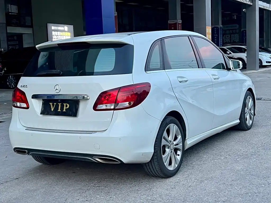 Mercedes-Benz B-Class — миниатюра 6