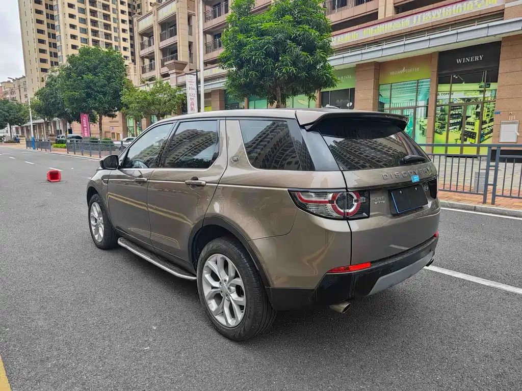 Land Rover Discovery Sport — миниатюра 6