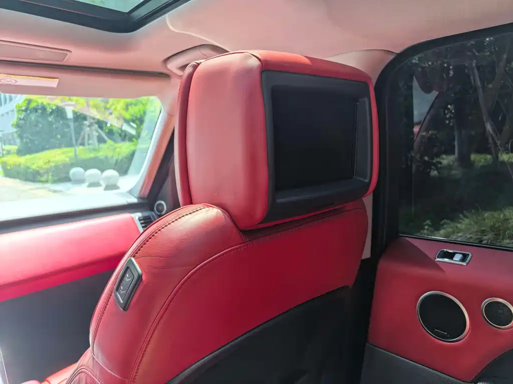 Land Rover Sport — миниатюра 13