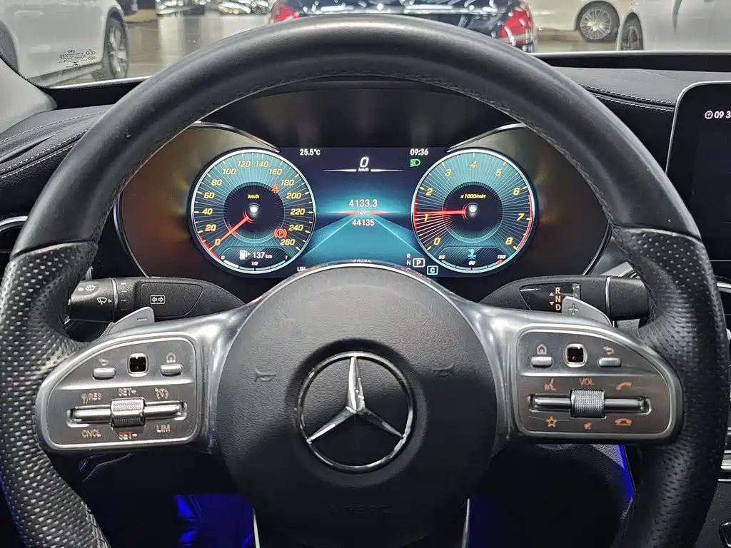 Mercedes-Benz C-Class — миниатюра 12