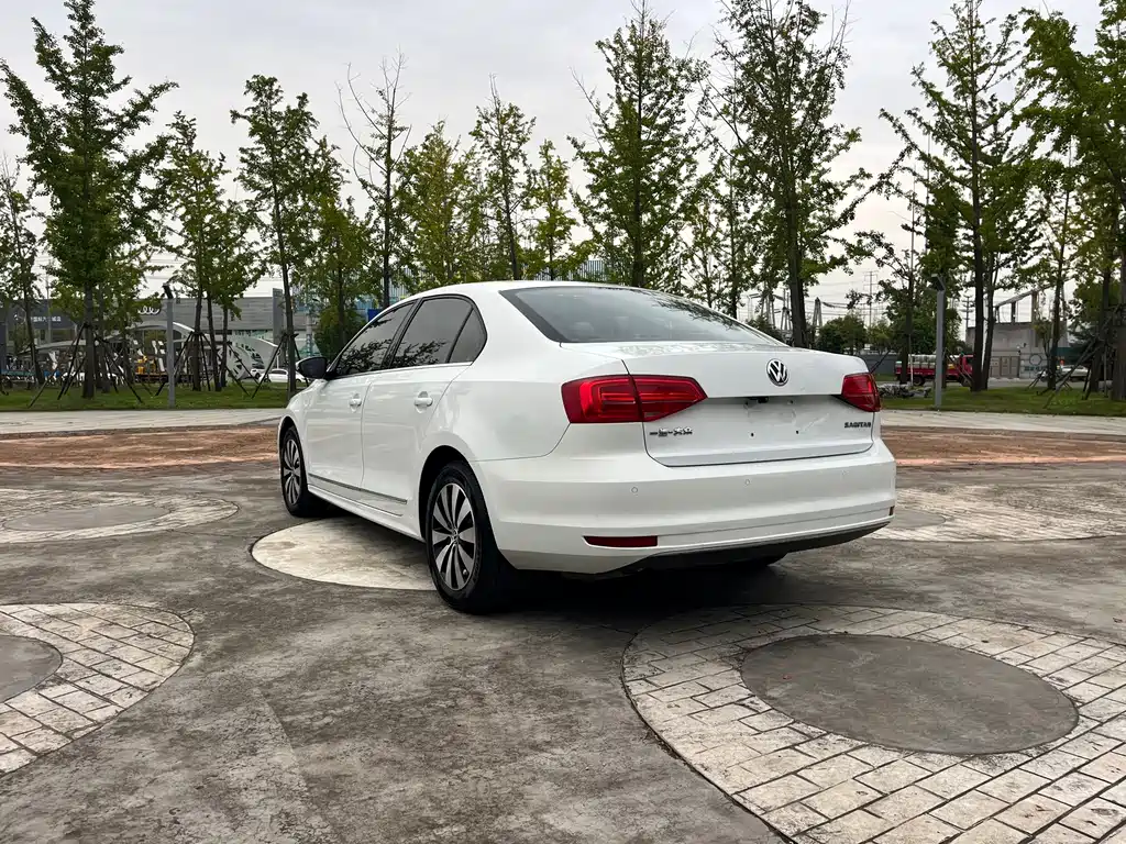 Volkswagen Sagitar — миниатюра 10