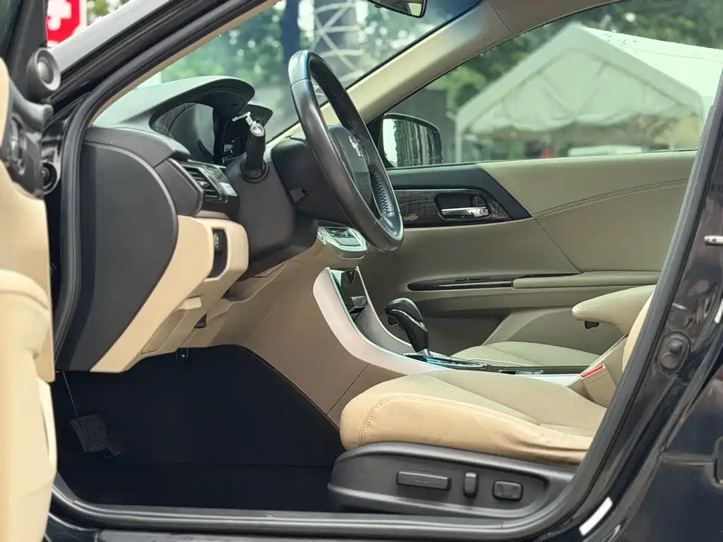 Honda Accord — миниатюра 5