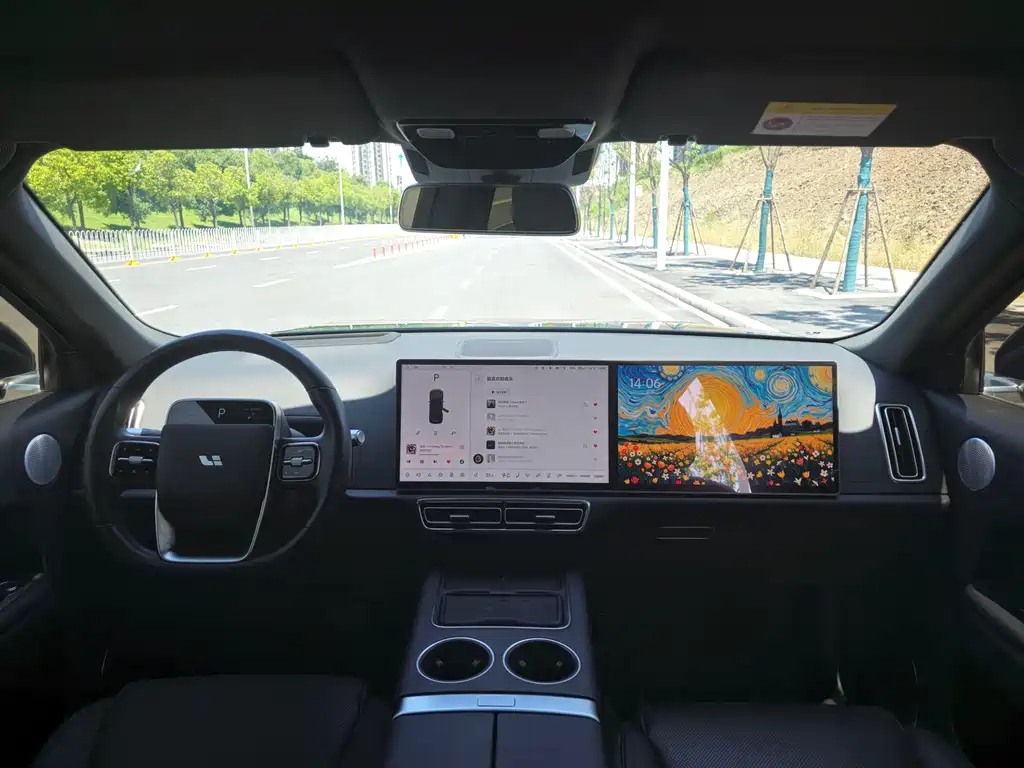 Li Auto L8 2023 Pro