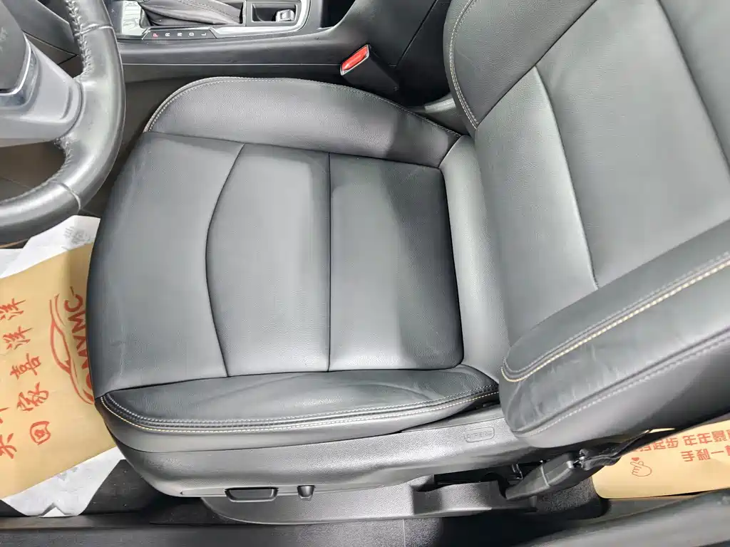 Chevrolet Equinox — миниатюра 12