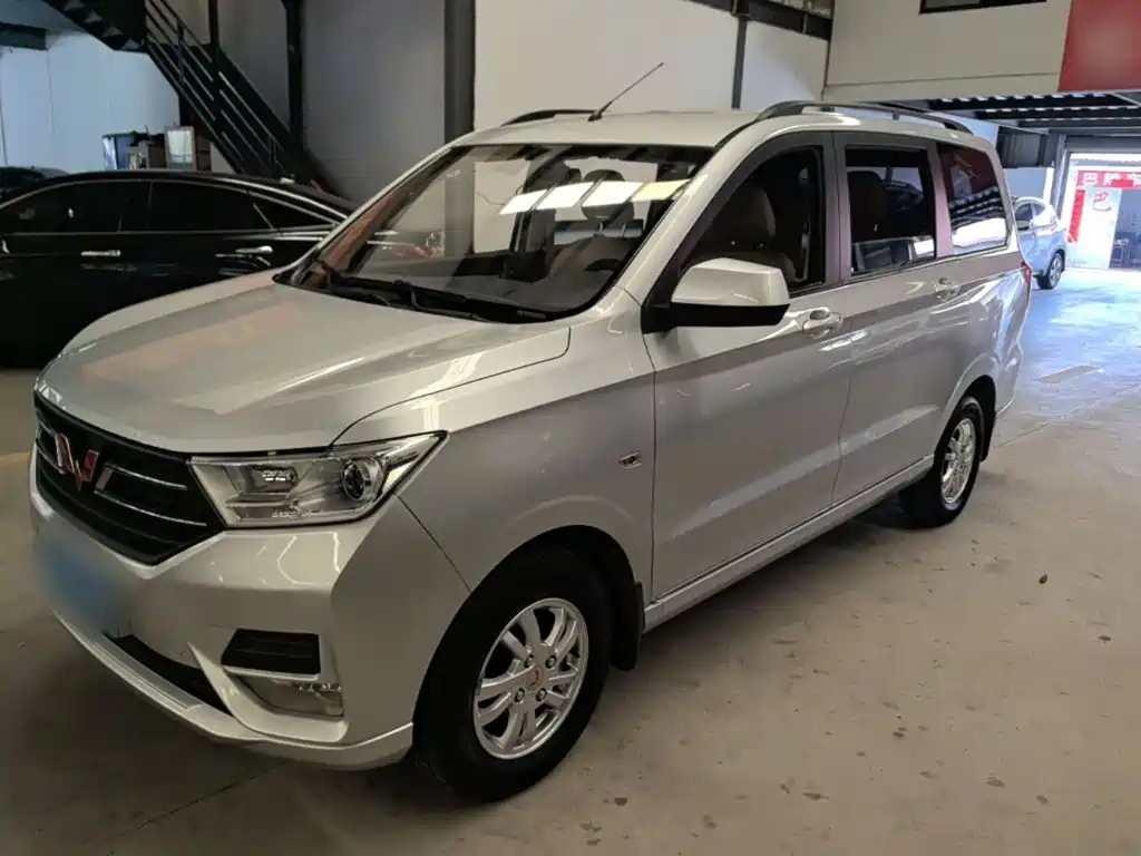 Wuling Hongguang — миниатюра 2