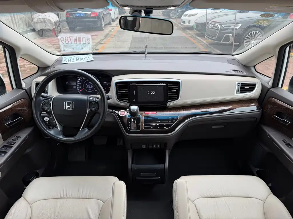 Honda Odyssey — миниатюра 8