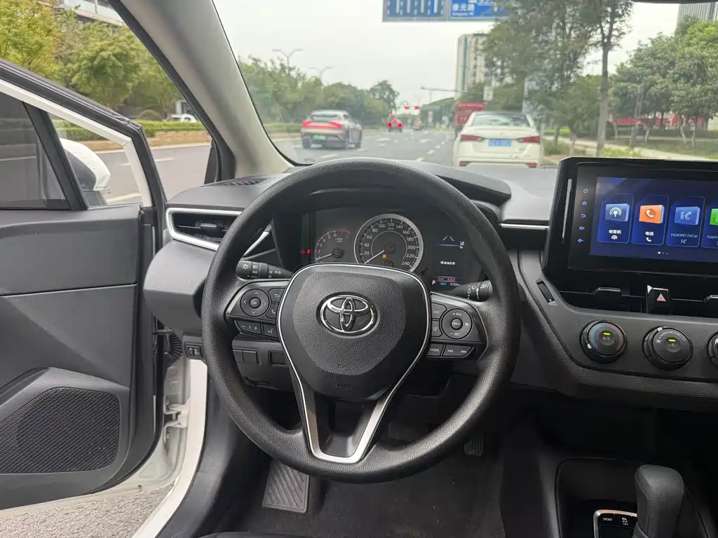 Toyota Corolla — миниатюра 11
