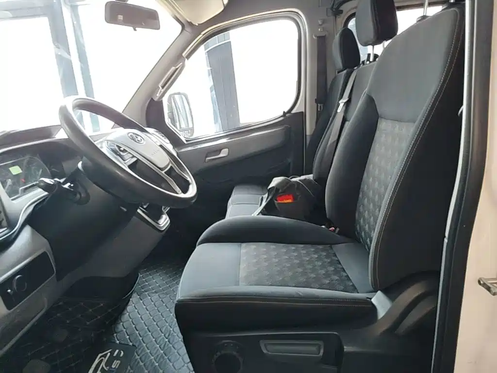 MAXUS V80 — миниатюра 15